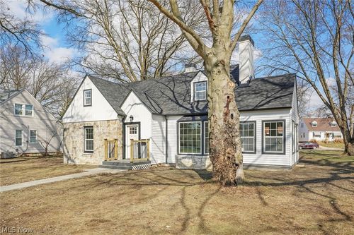 8612 W Moreland Rd, Parma, OH, 44129-2460 | Card Image