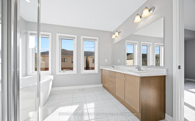 22 Rustic Oak Trail, House other with 4 bedrooms, 4 bathrooms and 4 parking in Ayr ON | Image 37