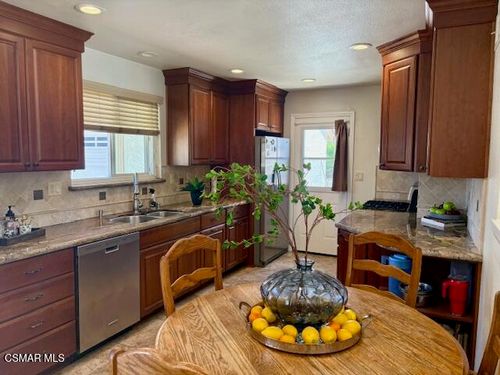 1878 Moore St, Simi Valley, CA, 93065-4833 | Card Image