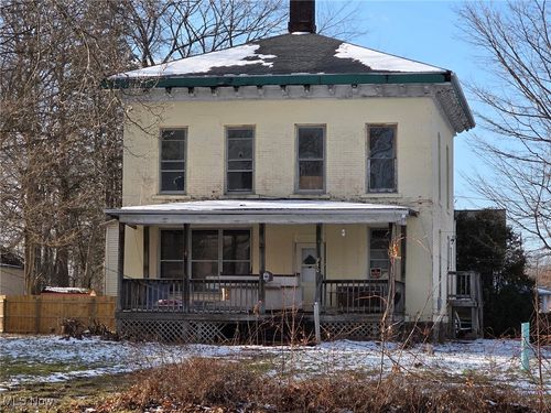 350 N Broadway, Geneva, OH, 44041-1118 | Card Image