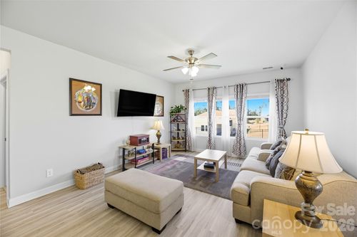 2023 Merida St, Charlotte, NC, 28214-7017 | Card Image