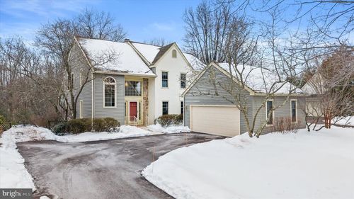 107 Ponds Ln, Wilmington, DE, 19807-2129 | Card Image