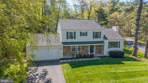 11715 Lariat Ln, Oakton, VA, 22124-2323 | Card Image