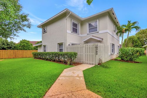 13792 Yarmouth Dr, Wellington, FL, 33414-7732 | Card Image