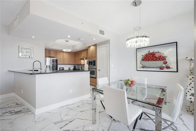 Dining Area | Image 11