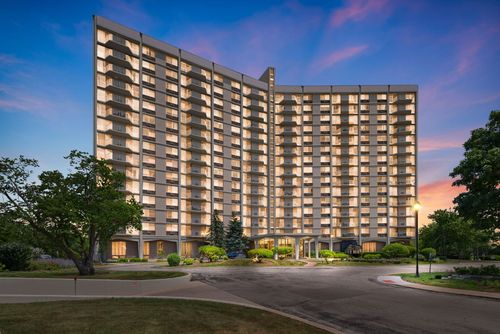 6n-40 N Tower Rd, Oak Brook, IL, 60523-1115 | Card Image