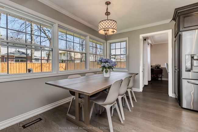 2033 Headon Forest Dr, House other with 5 bedrooms, 4 bathrooms and 2 parking in Burlington ON | Image 14