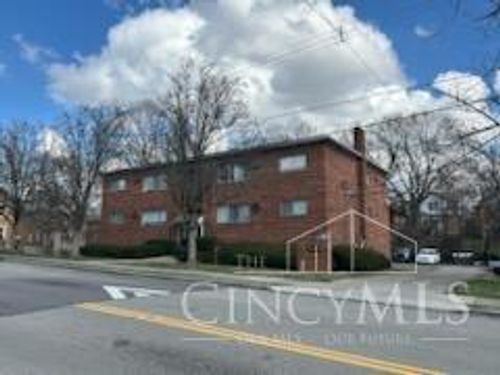 952 Seton Ave, Cincinnati, OH, 45205-2634 | Card Image