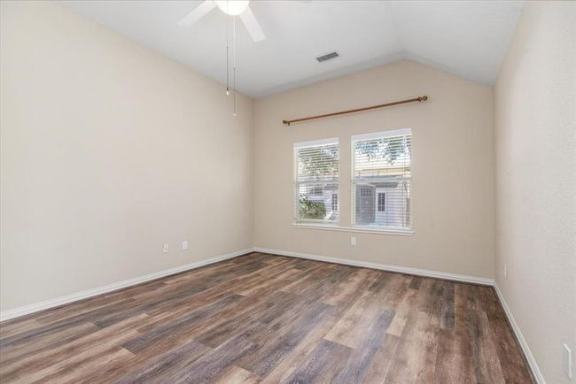 18720 Stewart Hill Dr, House other with 3 bedrooms, 2 bathrooms and 2 parking in Montgomery TX | Image 20