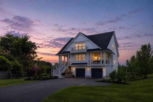 48 Watsons Lndg, Portsmouth, NH, 03801-4768 | Card Image