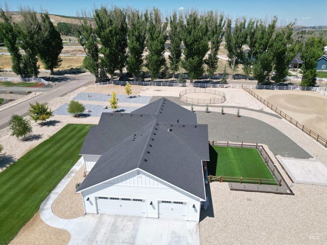 Aerial view of property and surrounding area | Image 40