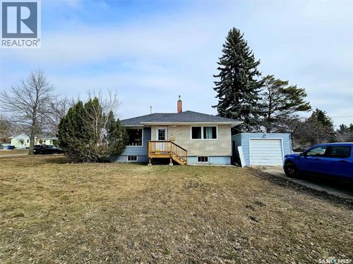 91 Franklin Ave, Yorkton, SK, S3N2G3 | Card Image