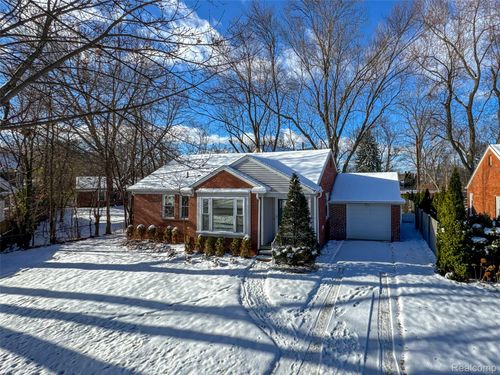 1186 S Eton St, Birmingham, MI, 48009-7140 | Card Image