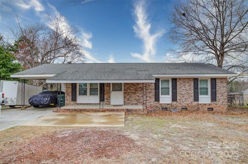 102 Wilshire Ave, Hamlet, NC, 28345-4766 | Card Image