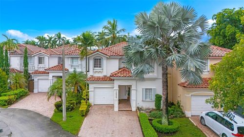 10940 Nw 67th St, Doral, FL, 33178-3744 | Card Image