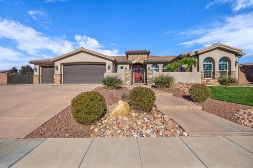 2247 E Coyote Springs Dr, St George, UT, 84790-5875 | Card Image