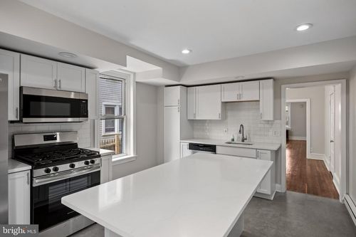43 E 24th St, CHESTER, PA, 19013-5107 | Card Image