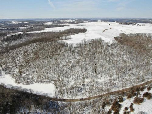 0000 Vineyard Road, Prairie Du Chien, WI, 53821 | Card Image