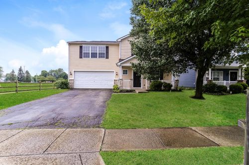 8205 Grant Park Ave, Blacklick, OH, 43004-7137 | Card Image