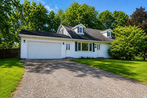 304 116th Ave, Martin, MI, 49070-8702 | Card Image