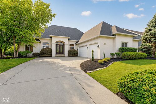 5913 Chartwell Dr, Bargersville, IN, 46106-8510 | Card Image