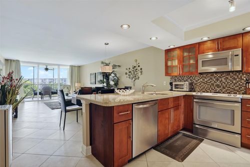 apt-608-2901 S Palm Aire Dr, Pompano Beach, FL, 33069-4213 | Card Image