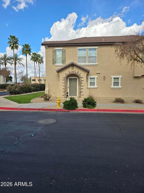 942 W Aspen Way, Gilbert, AZ, 85233-3613 | Card Image