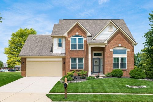 2409 Parklawn Dr, Lewis Center, OH, 43035-6046 | Card Image