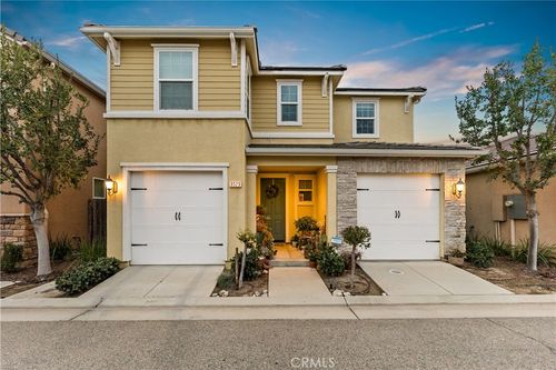 3523 Luminary Way, Clovis, CA, 93619-8039 | Card Image