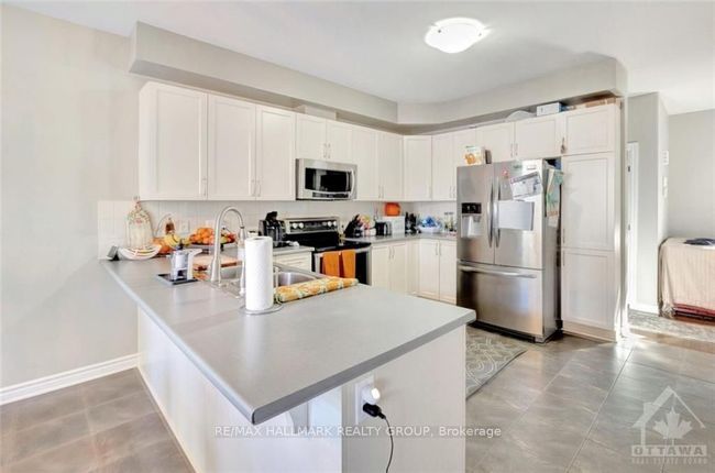 475 Creekview Way, House other with 4 bedrooms, 4 bathrooms and 4 parking in Gloucester ON | Image 4