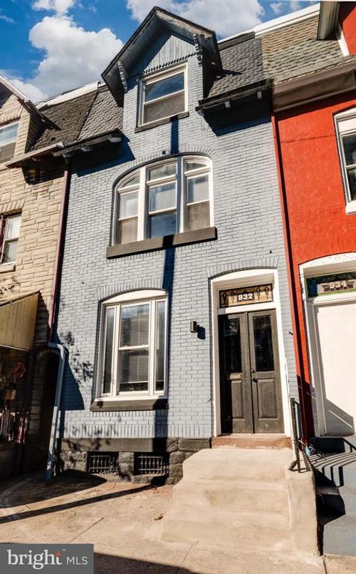 932 N 11th St, READING, PA, 19604-2325 | Card Image