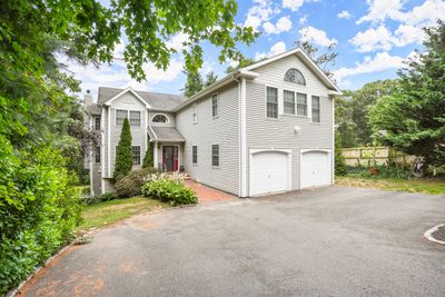 476 Shelton Road, House other with 4 bedrooms, 3 bathrooms and null parking in Trumbull CT | Image 1