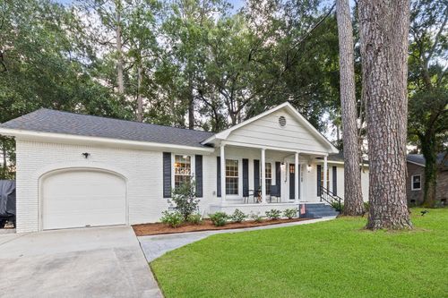 301 Stratford Dr, Summerville, SC, 29485-8639 | Card Image
