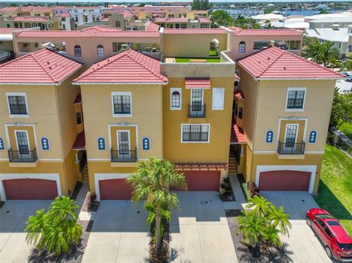 6407 Mayra Shores Ln, APOLLO BEACH, FL, 33572-3074 | Card Image