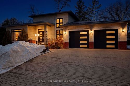 28 George St, Westport, ON, K0G | Card Image