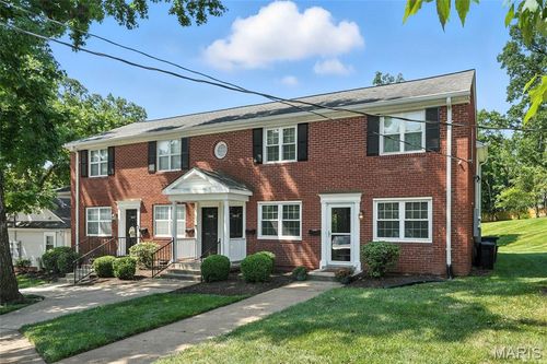 1541 Swallow Dr, Brentwood, MO, 63144-1619 | Card Image