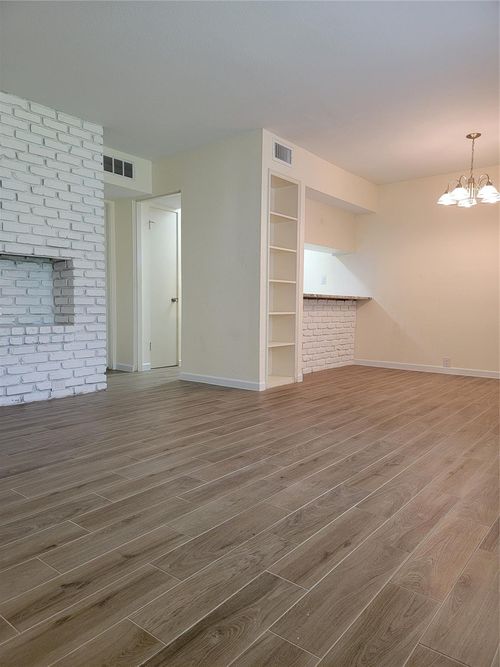 27-2101 Fountain View Dr, Houston, TX, 77057-3635 | Card Image
