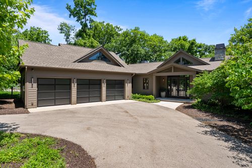 1360 Saint Andrews Rd, Lake Geneva, WI, 53147-4944 | Card Image