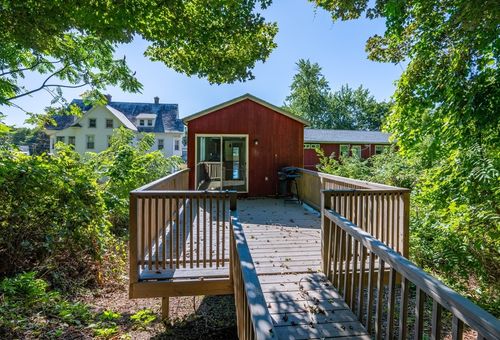c-225 Nonotuck St, Northampton, MA, 01062-2600 | Card Image