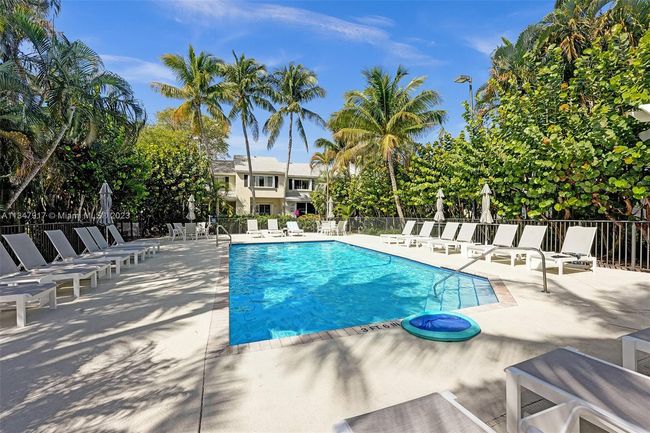 1030 Kokomo Key Ln, Townhouse with 2 bedrooms, 3 bathrooms and null parking in Delray Beach FL | Image 19