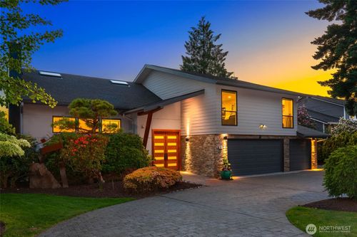 12 Columbia Ky, Bellevue, WA, 98006-1008 | Card Image