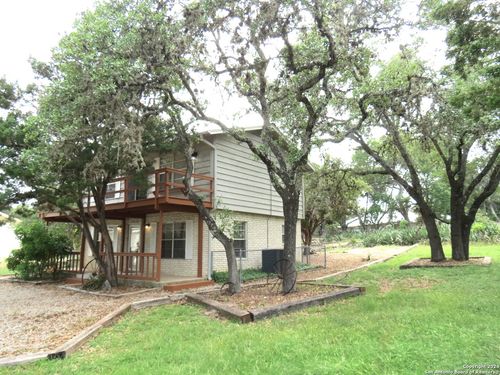 103 W Outer Dr, Canyon Lake, TX, 78133-4359 | Card Image