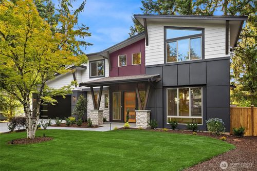 10915 126th Place Ne, Kirkland, WA, 98033 | Card Image