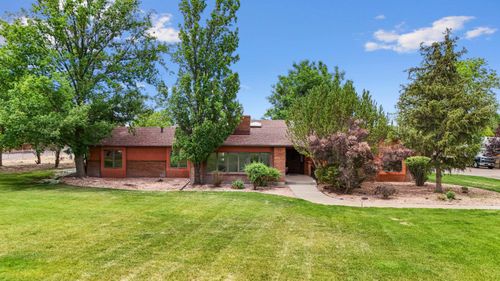 2084 Broadway, Grand Junction, CO, 81507-9711 | Card Image