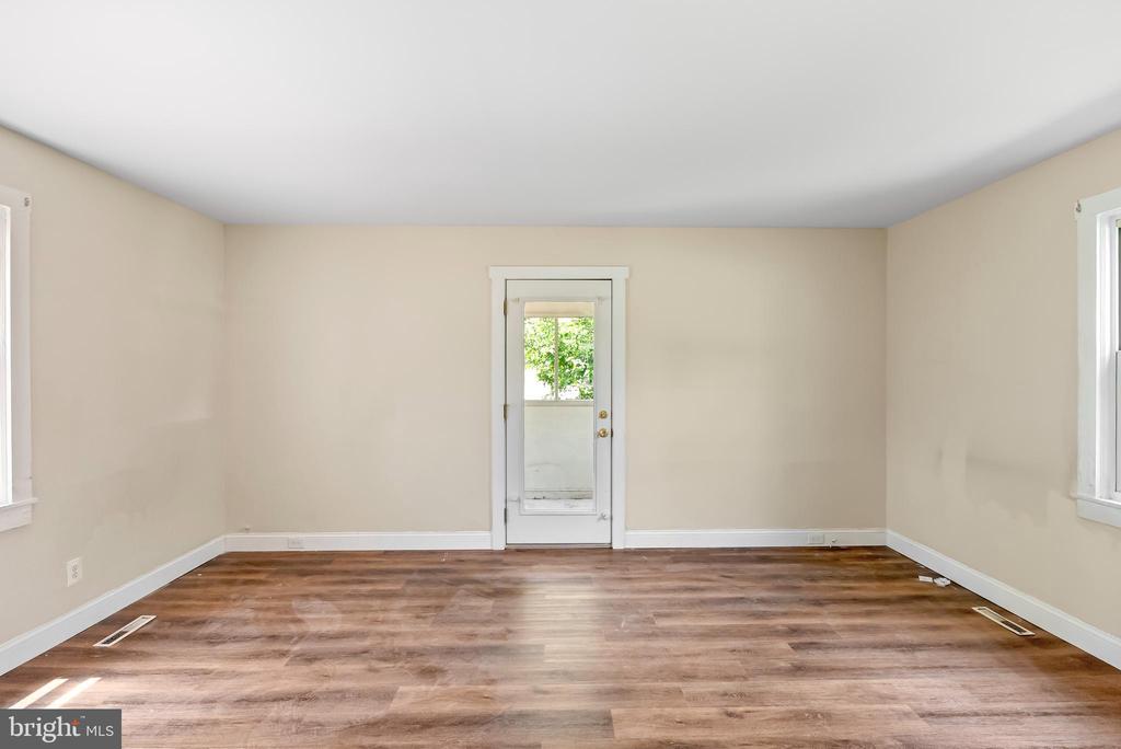 Residential in BROOKLAWN 4