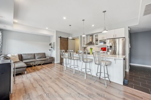 34-39 Kay Cres, Guelph, ON, N1L0N5 | Card Image
