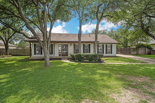 3307 Northwest Blvd, Georgetown, TX, 78628-4204 | Card Image