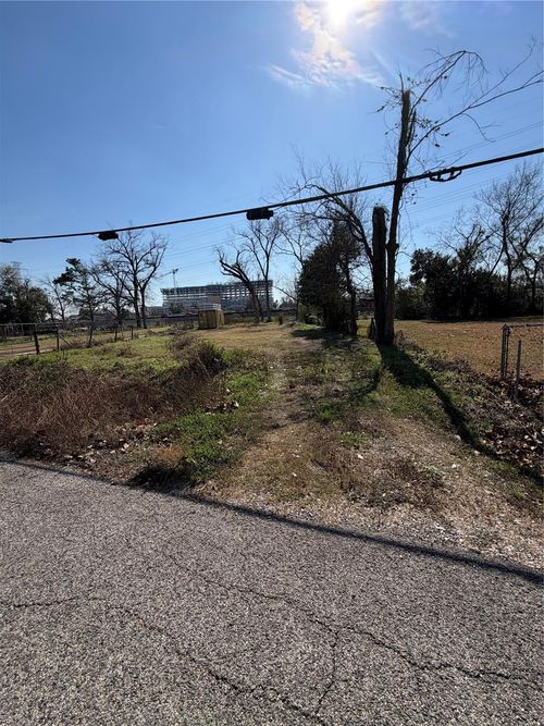5112 Baton Rouge St, Houston, TX, 77028-4202 | Card Image