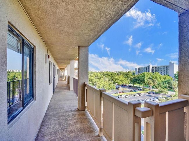 APT-601 - 2200 S Cypress Bend Dr, Condo with 2 bedrooms, 2 bathrooms and null parking in Pompano Beach FL | Image 18