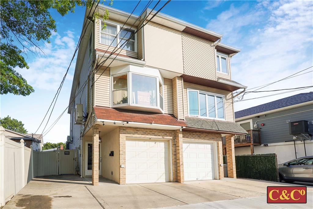 Roma Ave, Staten Island, NY 10306